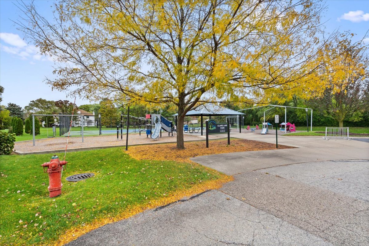 703 Newcastle Lane, Prospect Heights, IL 60070