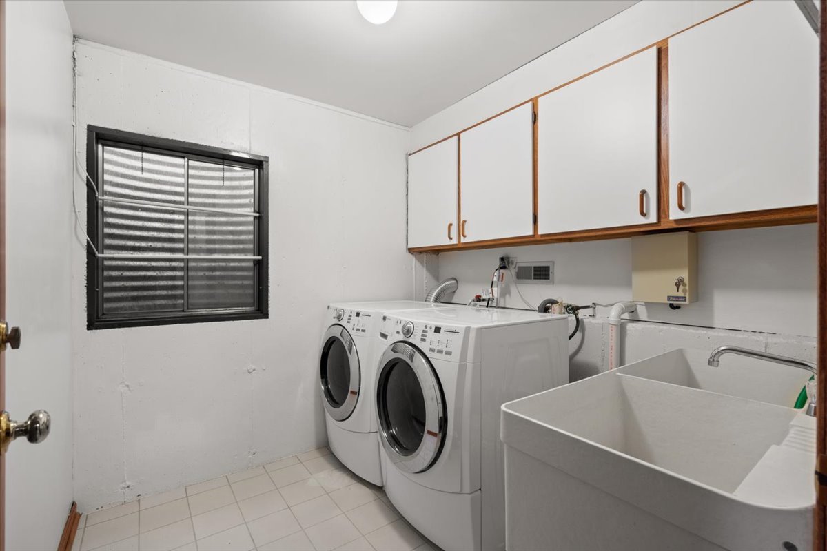 703 Newcastle Lane, Prospect Heights, IL 60070