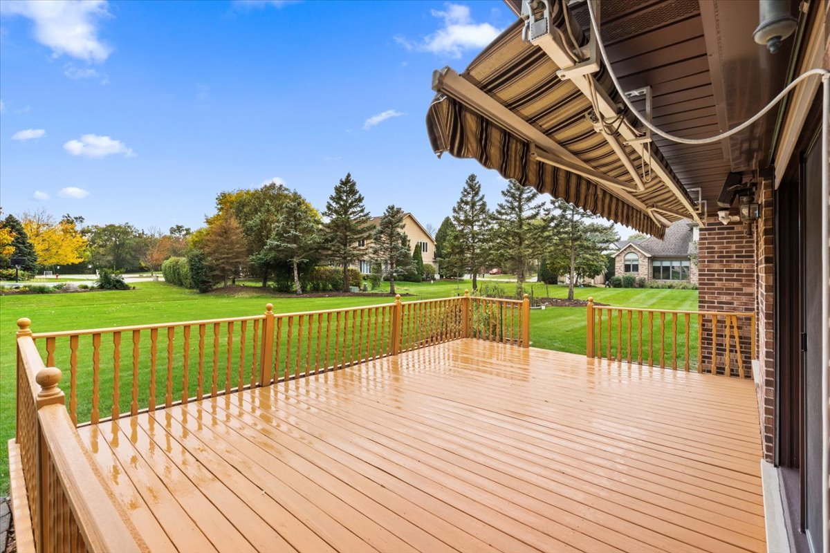 703 Newcastle Lane, Prospect Heights, IL 60070