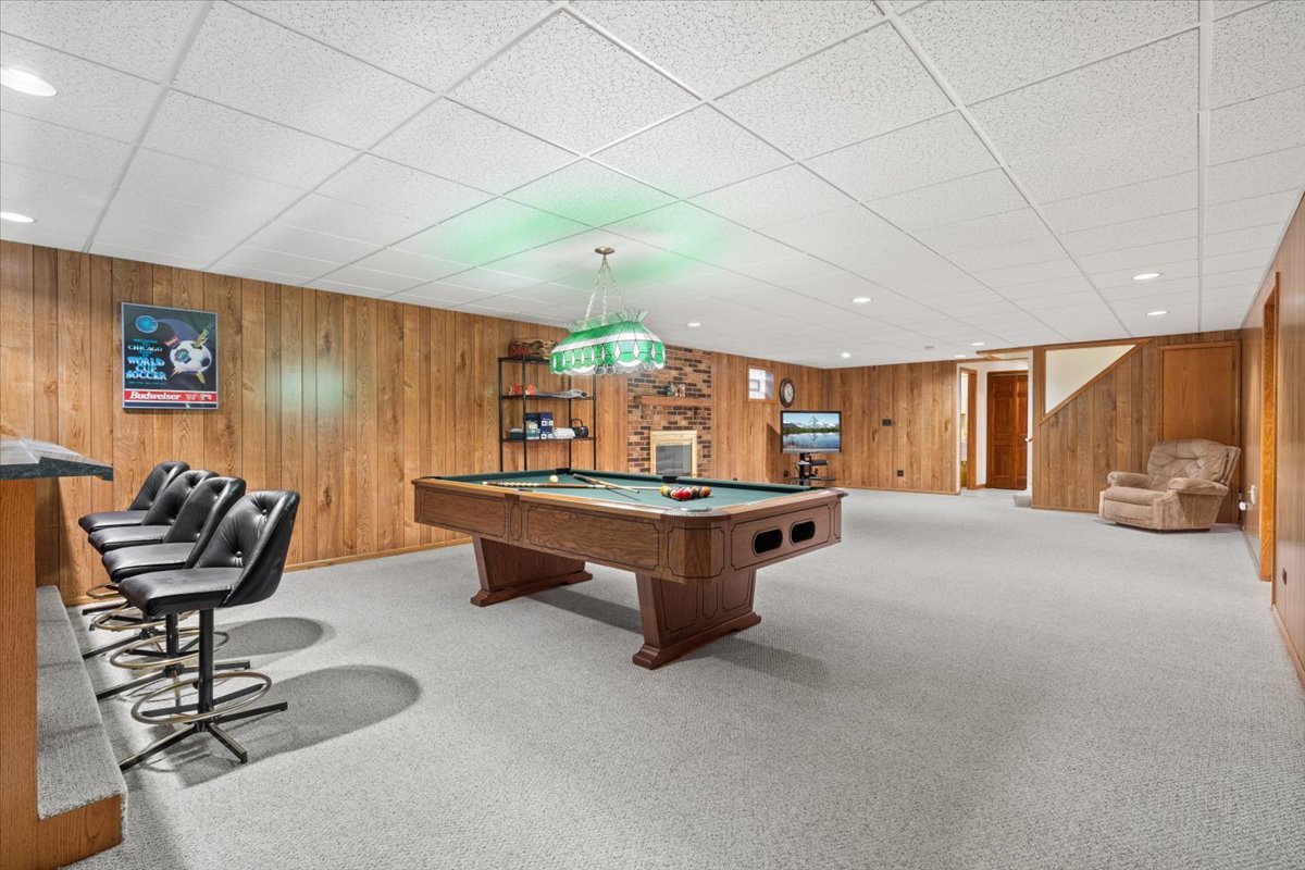 703 Newcastle Lane, Prospect Heights, IL 60070