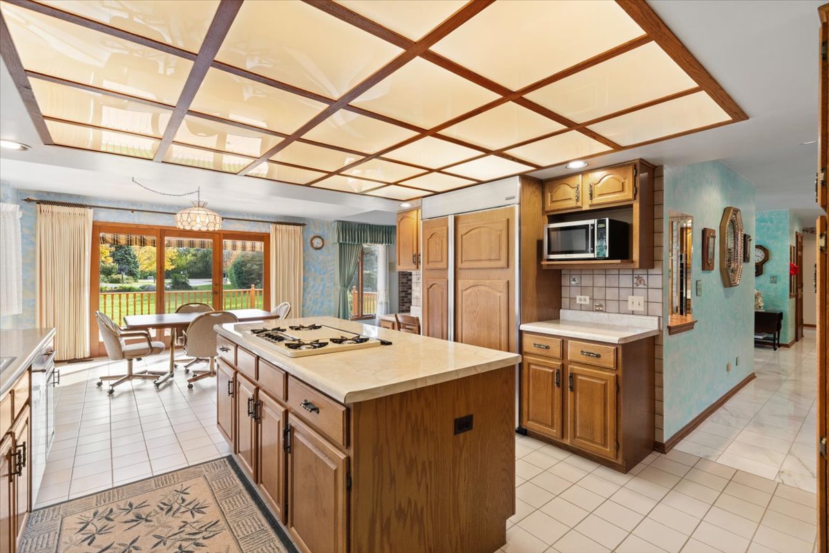 703 Newcastle Lane, Prospect Heights, IL 60070