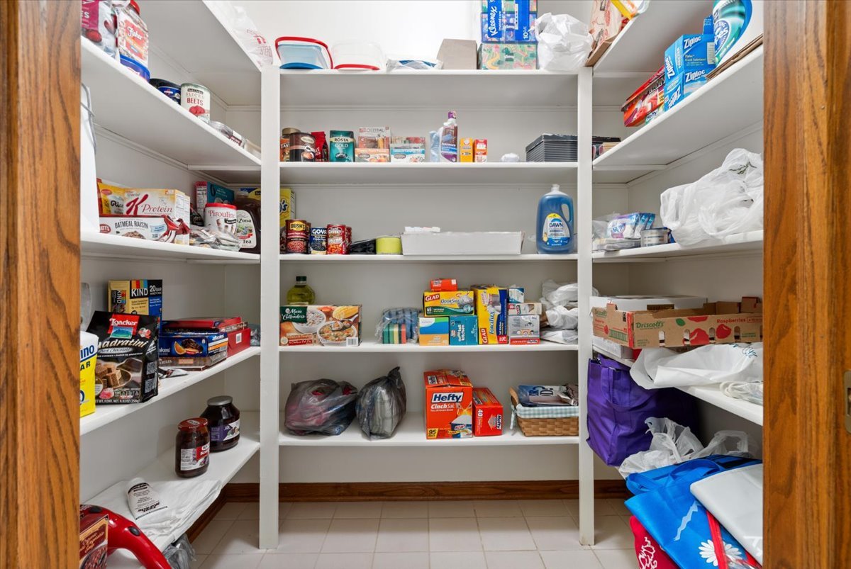 703 Newcastle Lane, Prospect Heights, IL 60070