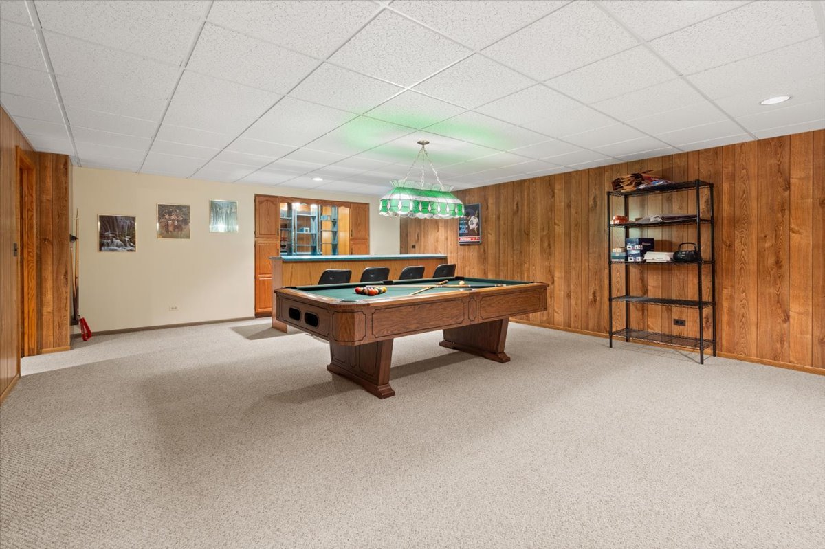 703 Newcastle Lane, Prospect Heights, IL 60070