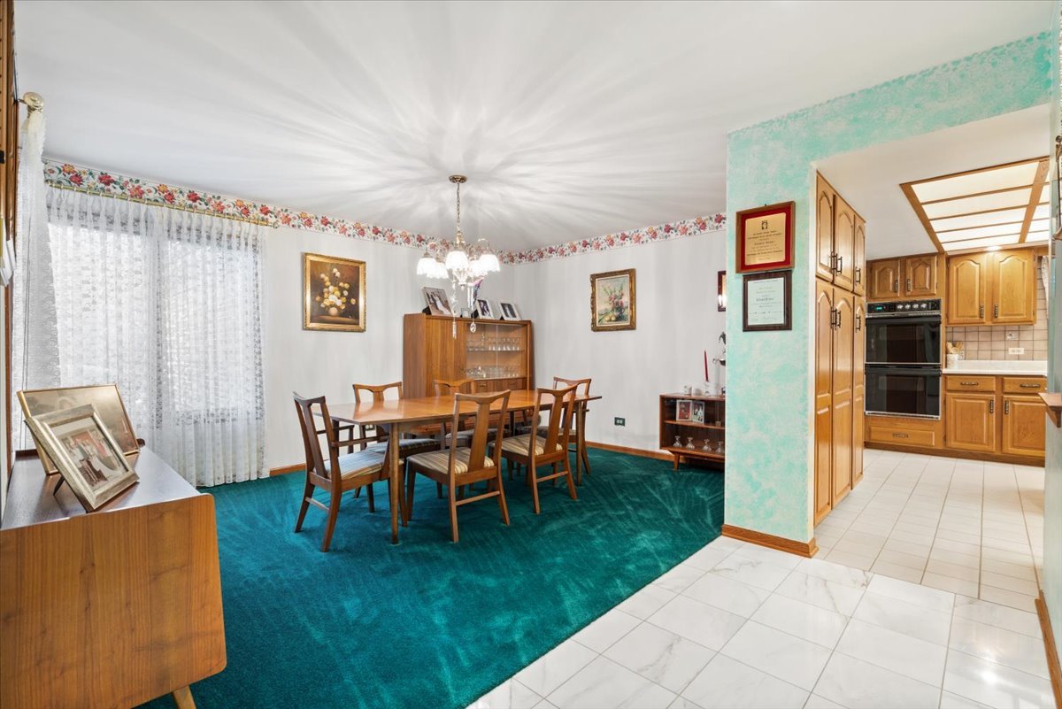 703 Newcastle Lane, Prospect Heights, IL 60070