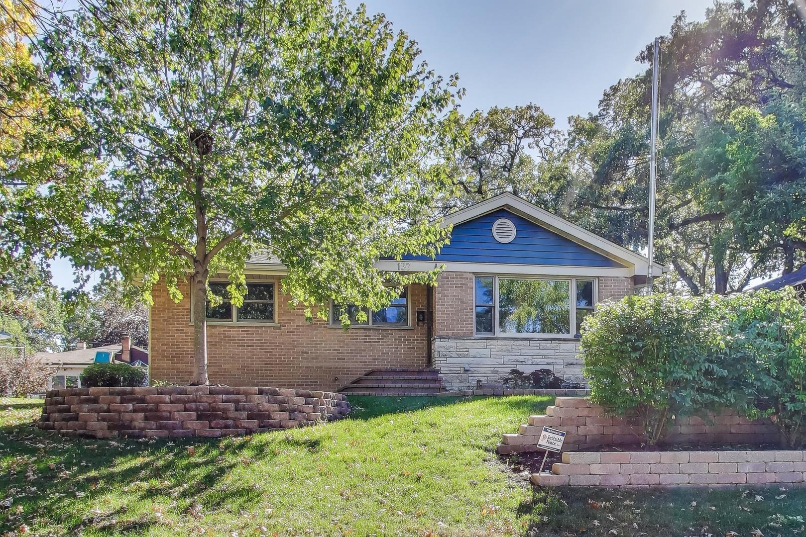 137 Racine Place, Mundelein, IL 60060