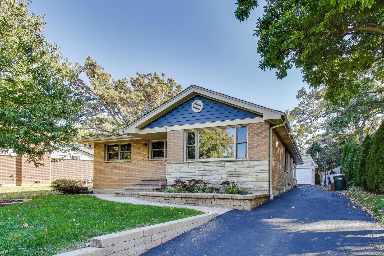 137 Racine Place, Mundelein, IL 60060