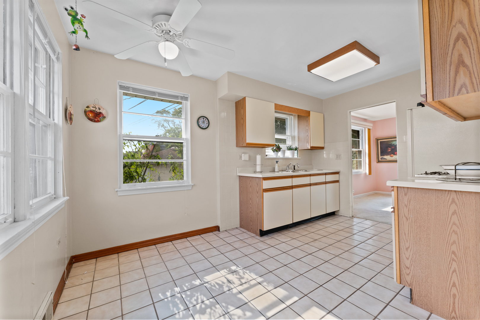 9555 Kildare Avenue, Skokie, IL 60076