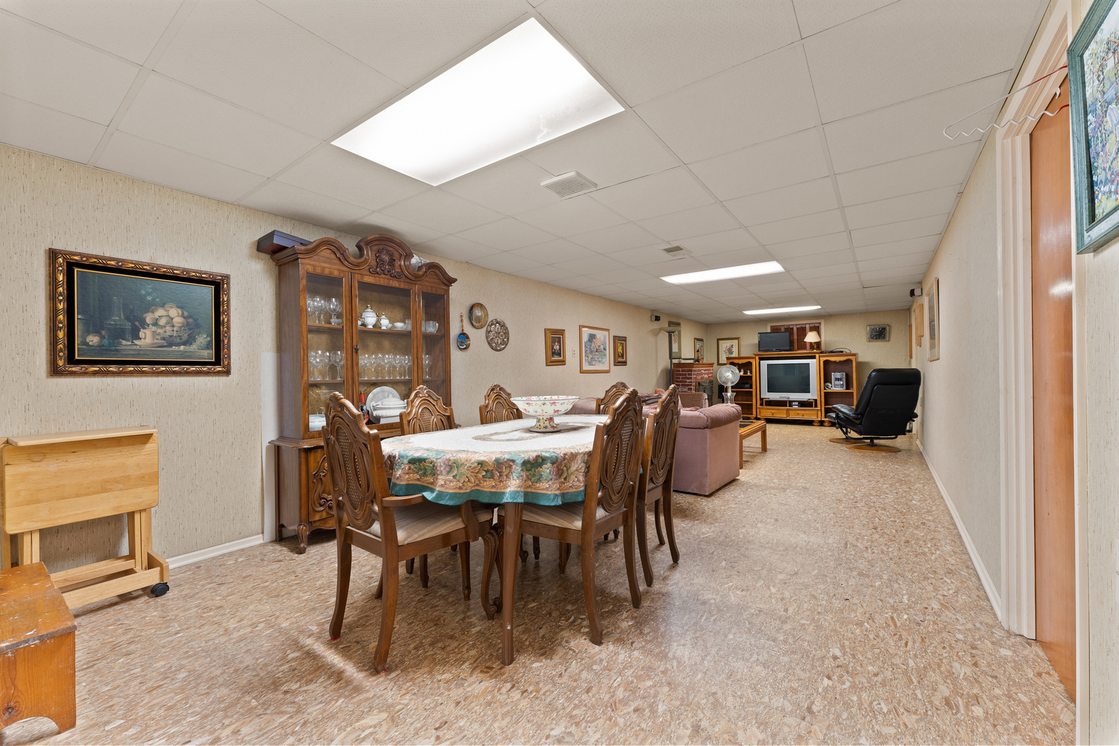 9555 Kildare Avenue, Skokie, IL 60076