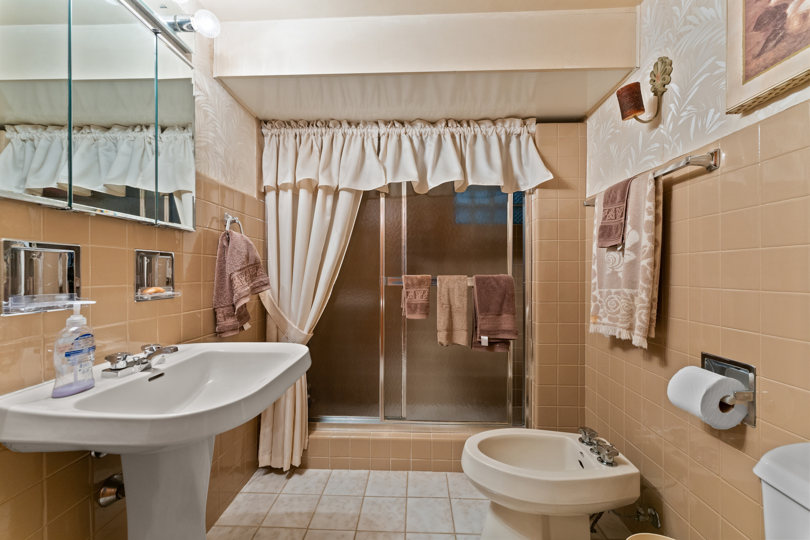 9555 Kildare Avenue, Skokie, IL 60076