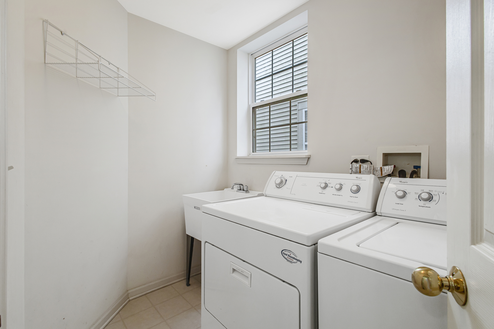 5158 Ashley Circle, Lisle, IL 60532