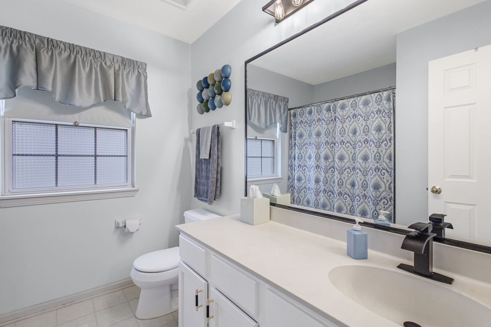 5158 Ashley Circle, Lisle, IL 60532