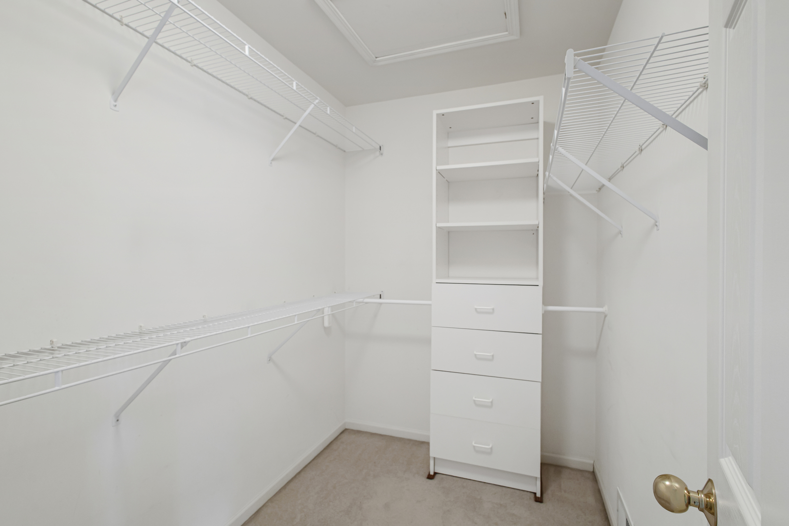 5158 Ashley Circle, Lisle, IL 60532