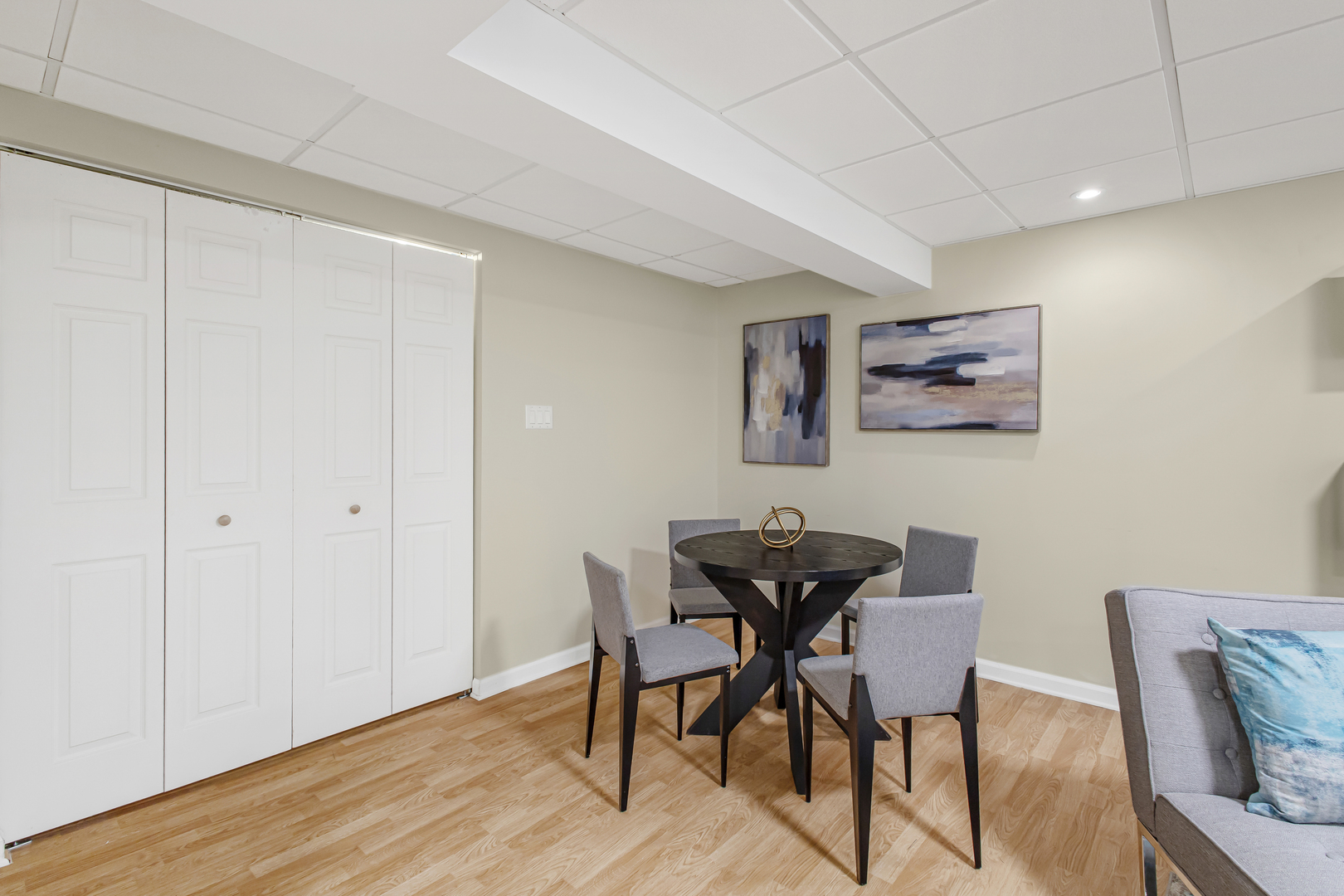 5158 Ashley Circle, Lisle, IL 60532