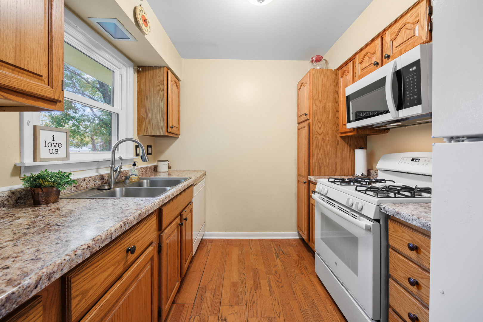 407 Keith Avenue, Crystal Lake, IL 60014