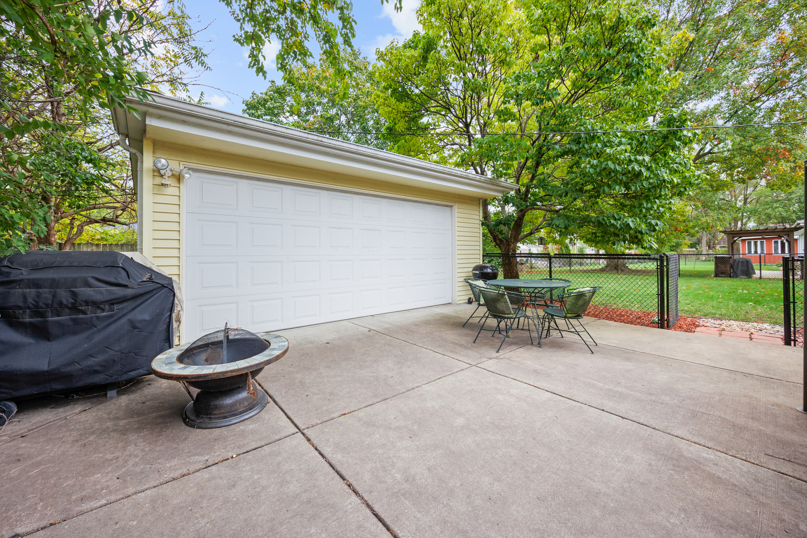 407 Keith Avenue, Crystal Lake, IL 60014