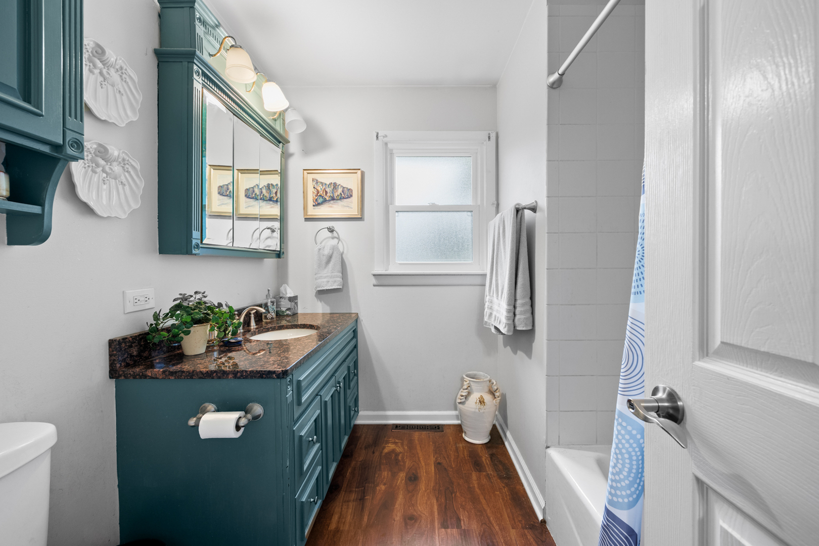 407 Keith Avenue, Crystal Lake, IL 60014