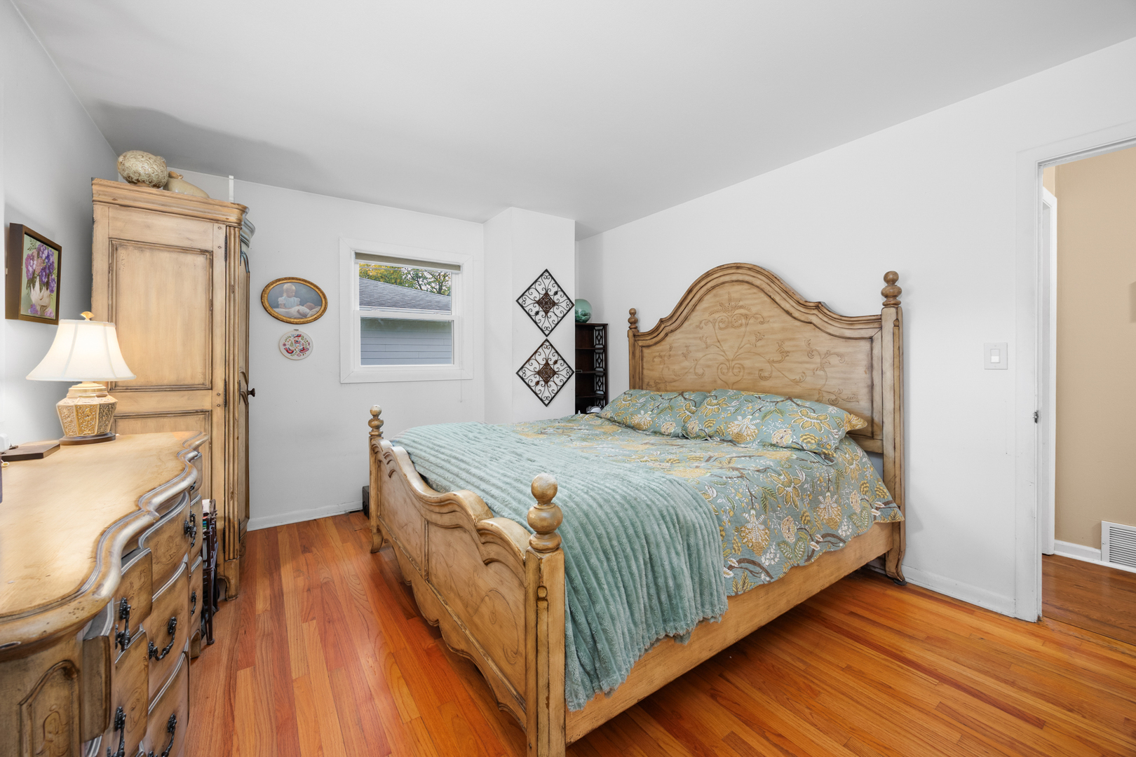 407 Keith Avenue, Crystal Lake, IL 60014