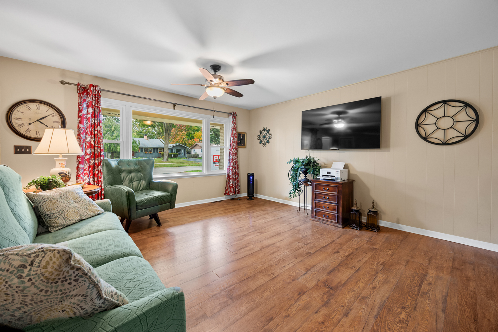 407 Keith Avenue, Crystal Lake, IL 60014