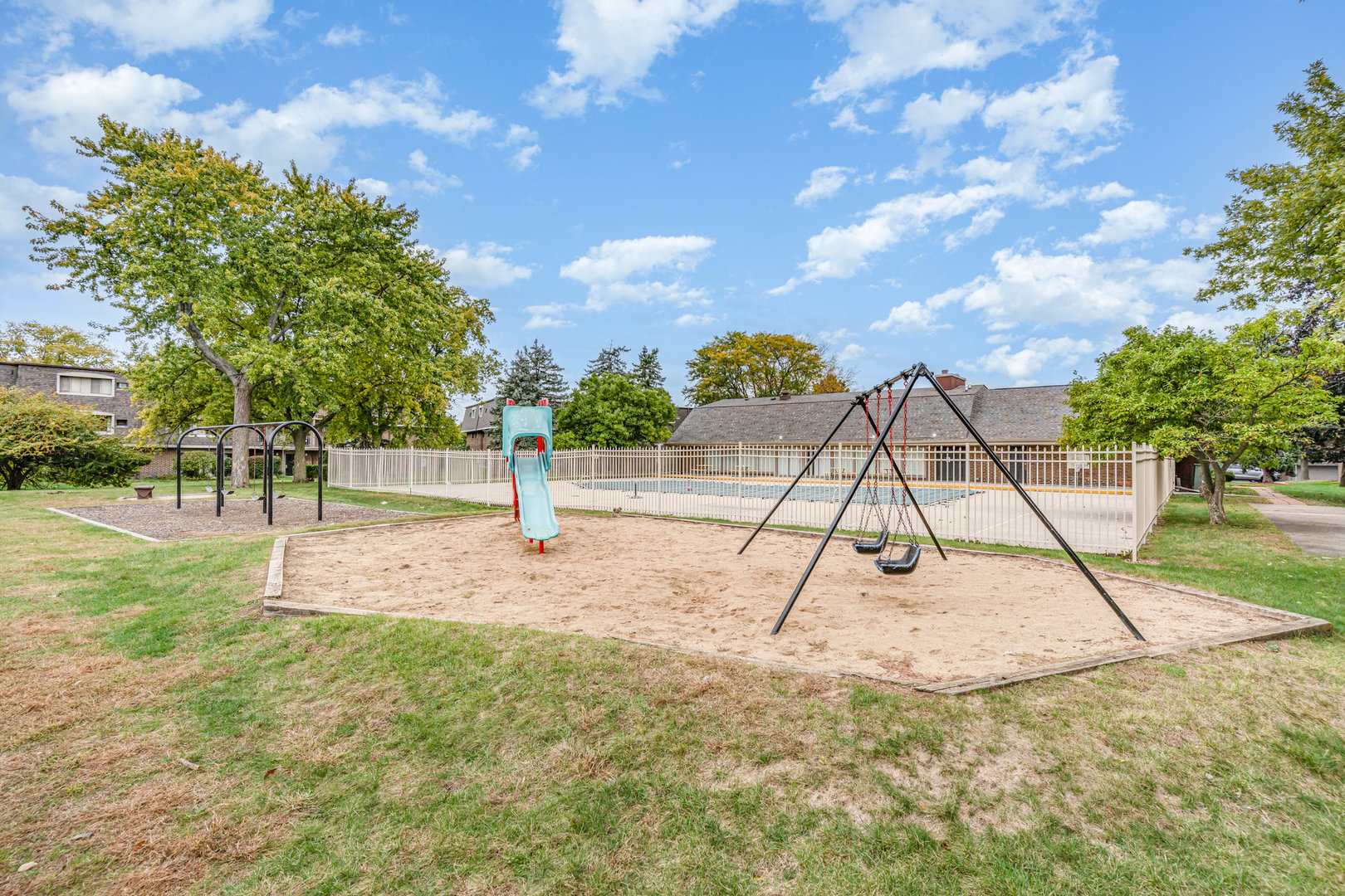 224 E Bailey Road #A, Naperville, IL 60565