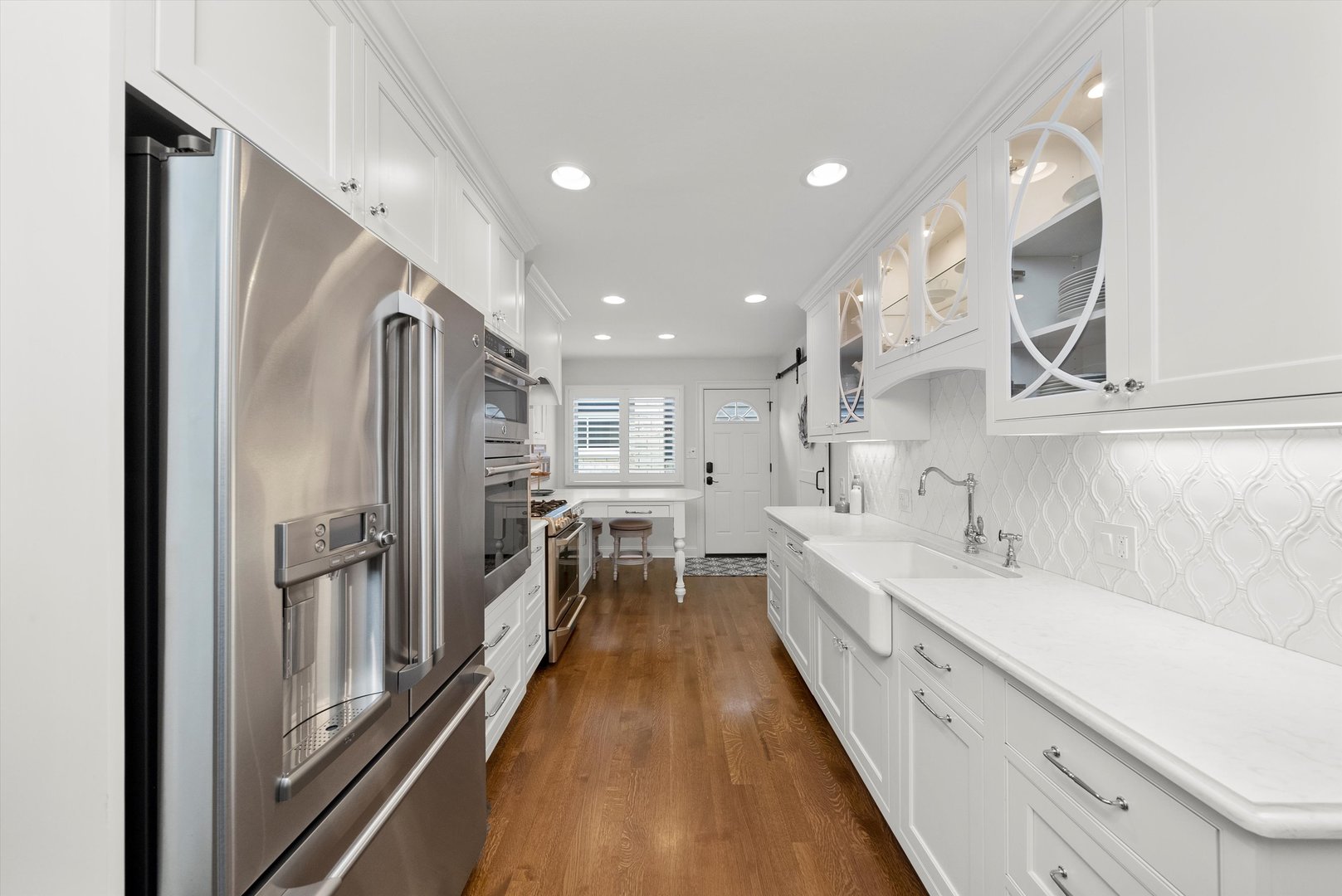 335 E HARRISON Street, Elmhurst, IL 60126