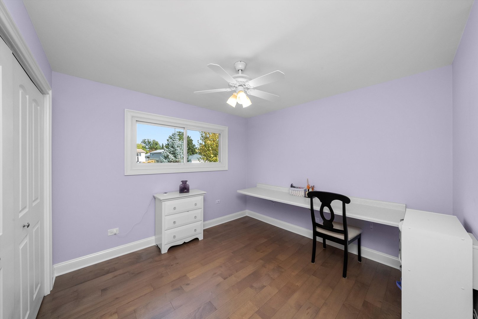 335 E HARRISON Street, Elmhurst, IL 60126