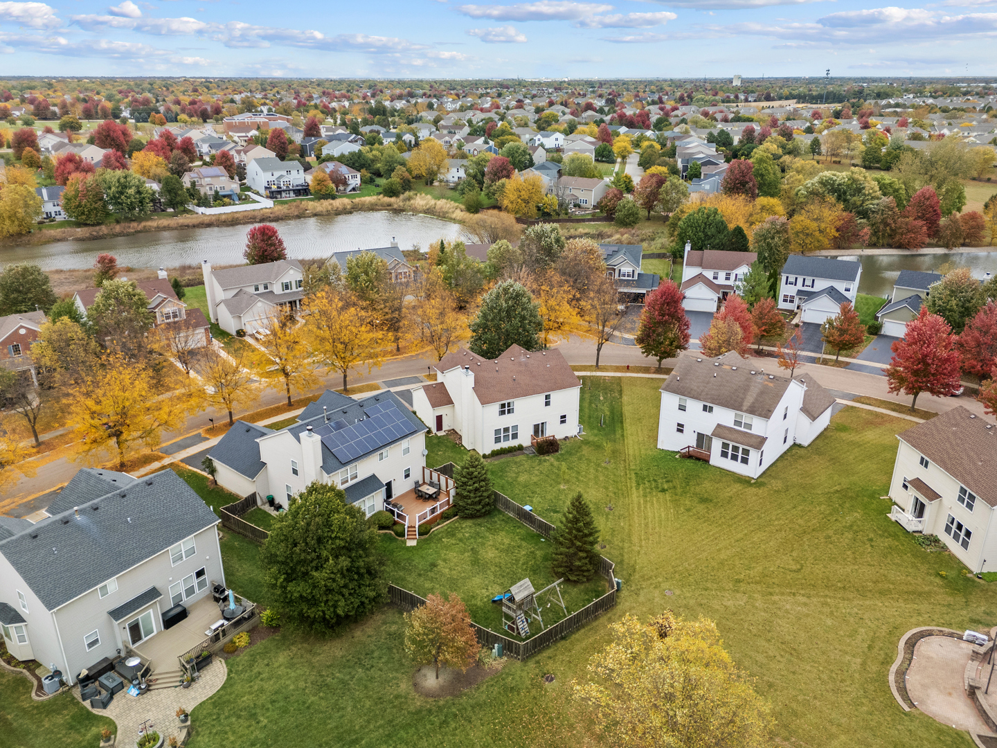 2197 Wilson Creek Circle, Aurora, IL 60503