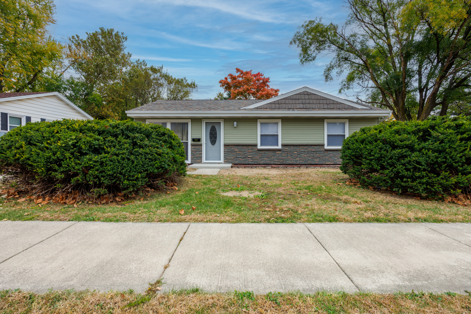 1006 E Empire Street, Bloomington, IL 61701