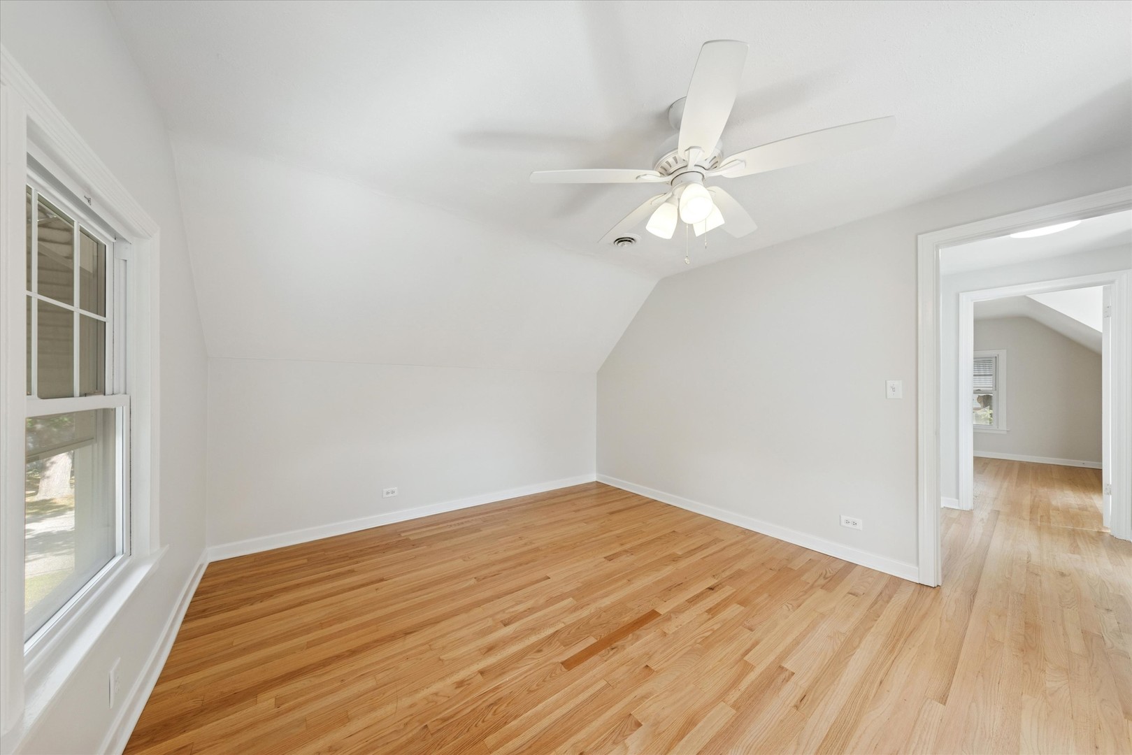 1500 Bristol Avenue, Westchester, IL 60154