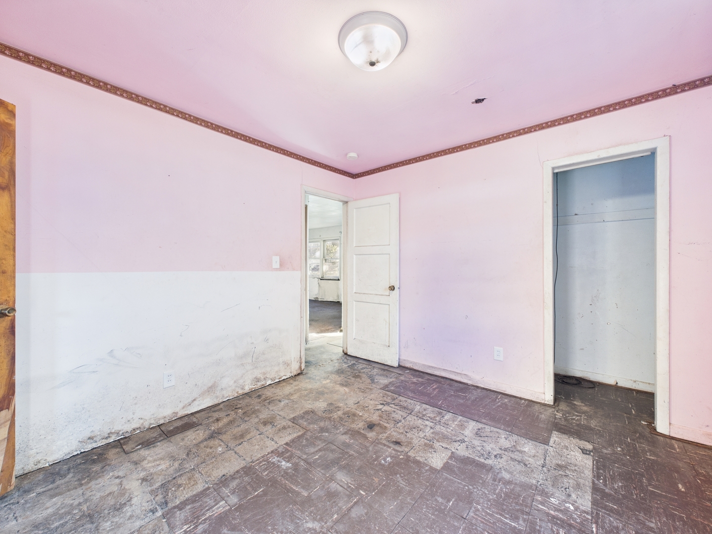 527 Sehring Street, Joliet, IL 60436