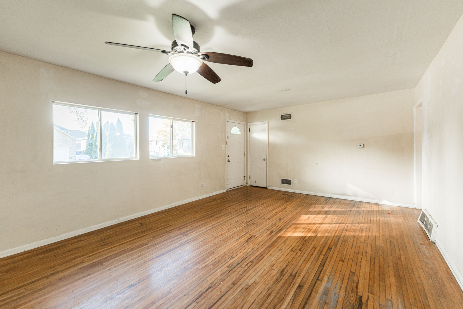 213 May Street, Bensenville, IL 60106