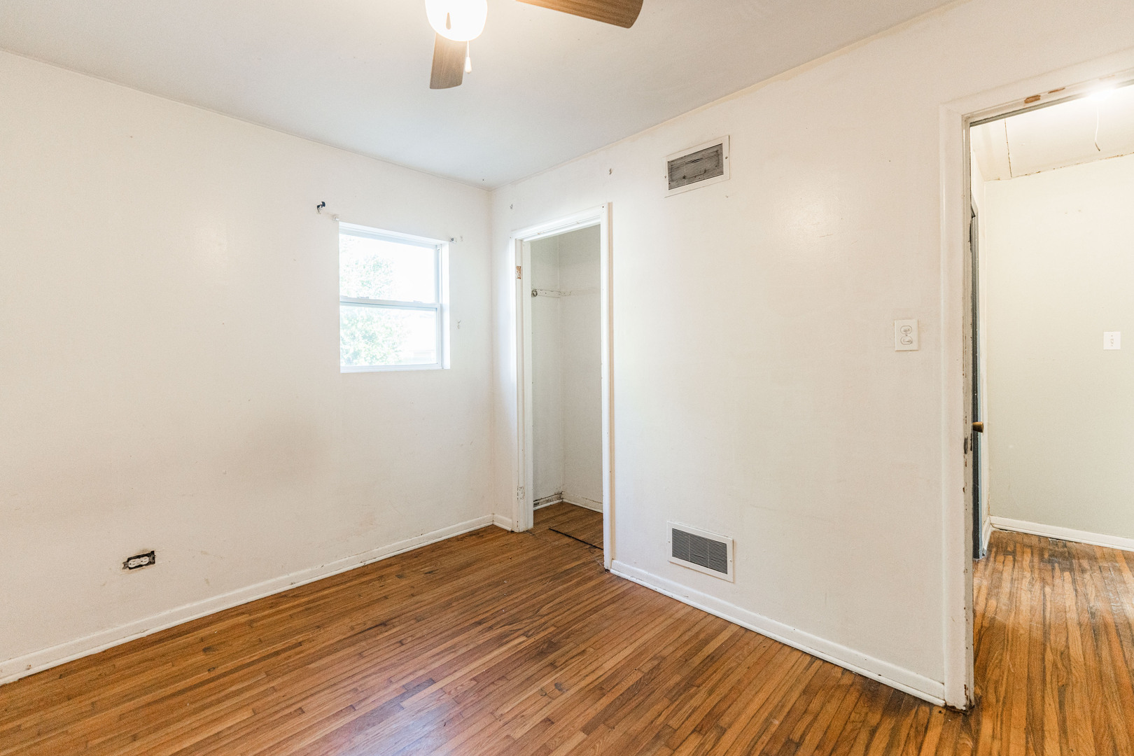 213 May Street, Bensenville, IL 60106