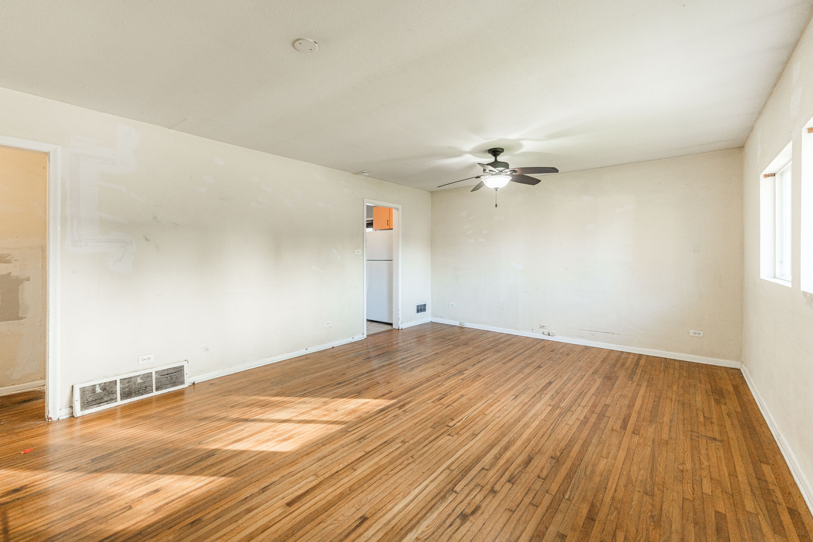 213 May Street, Bensenville, IL 60106