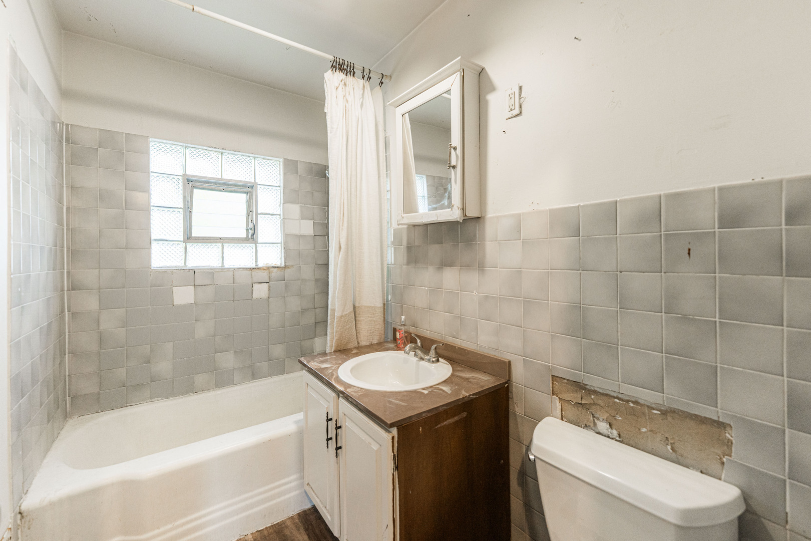 213 May Street, Bensenville, IL 60106