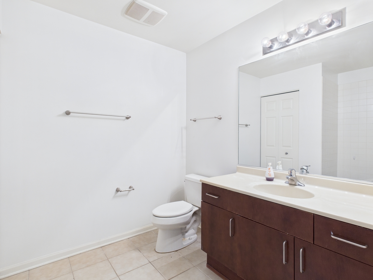 5100 W 96th Street #204, Oak Lawn, IL 60453