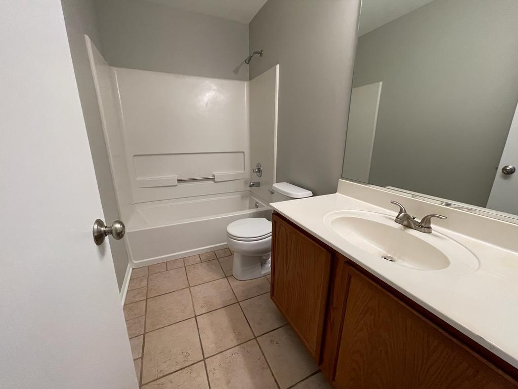 3915 Granite Court, Aurora, IL 60504