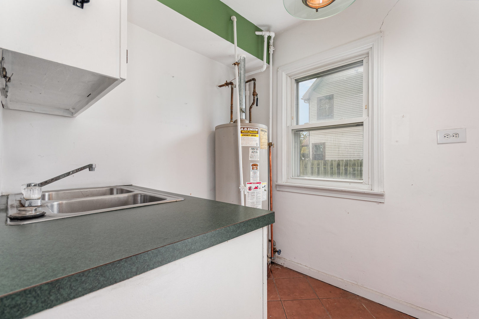 64 Macarthur Drive, Northlake, IL 60164