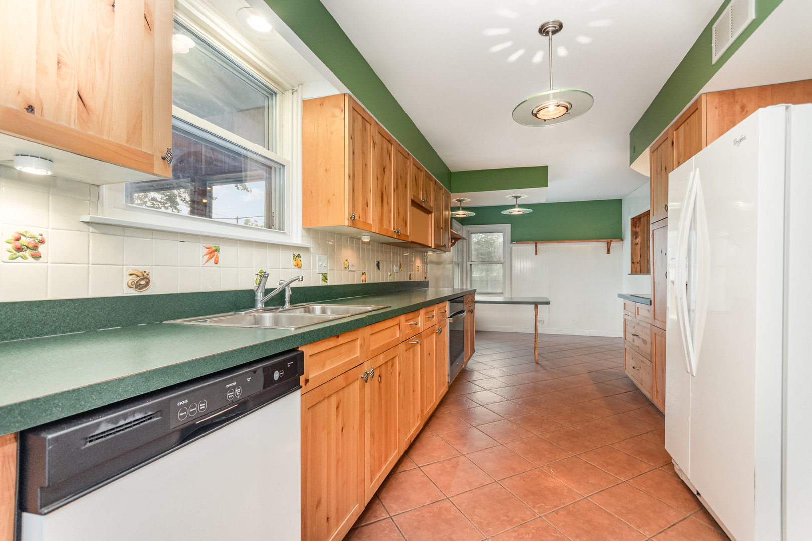 64 Macarthur Drive, Northlake, IL 60164