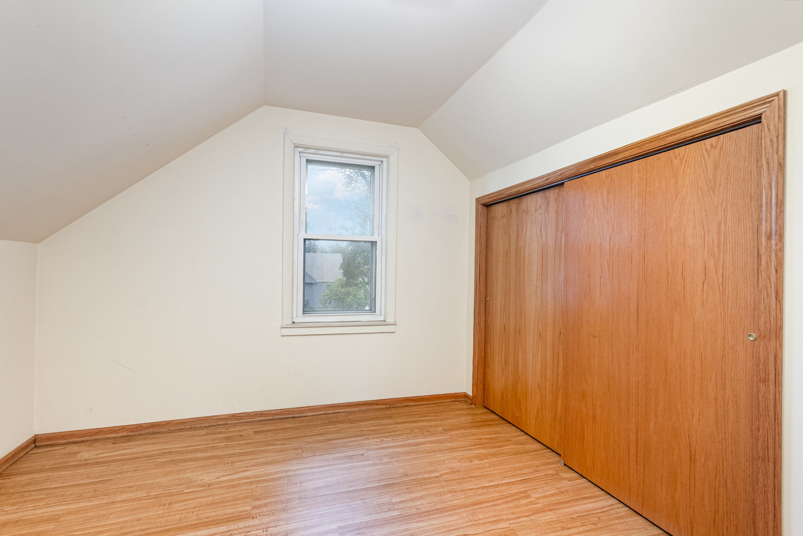 64 Macarthur Drive, Northlake, IL 60164