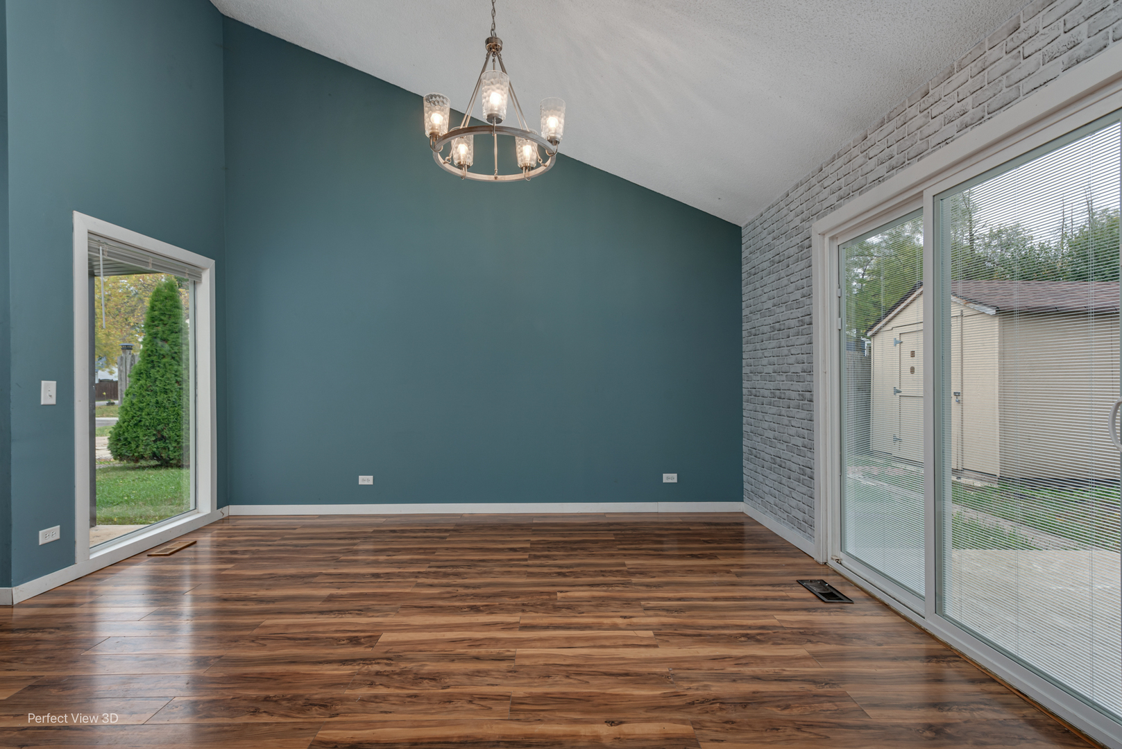 2S464 Cottonwood Court, Warrenville, IL 60555