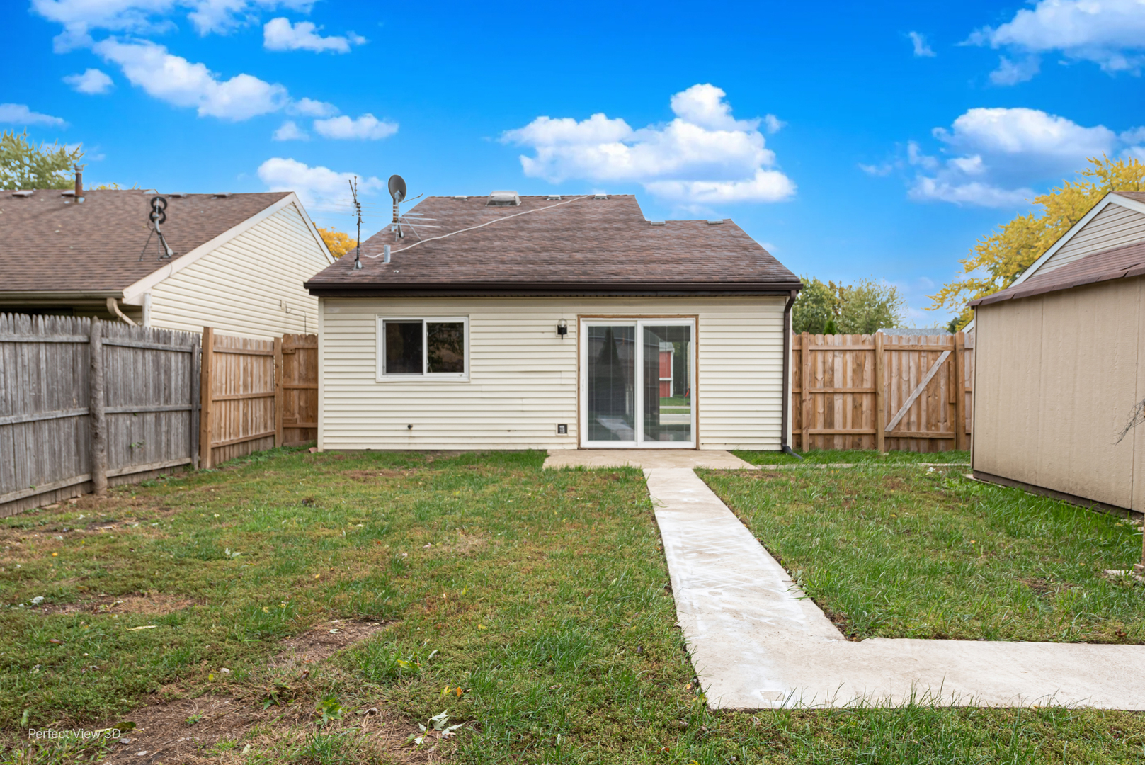 2S464 Cottonwood Court, Warrenville, IL 60555