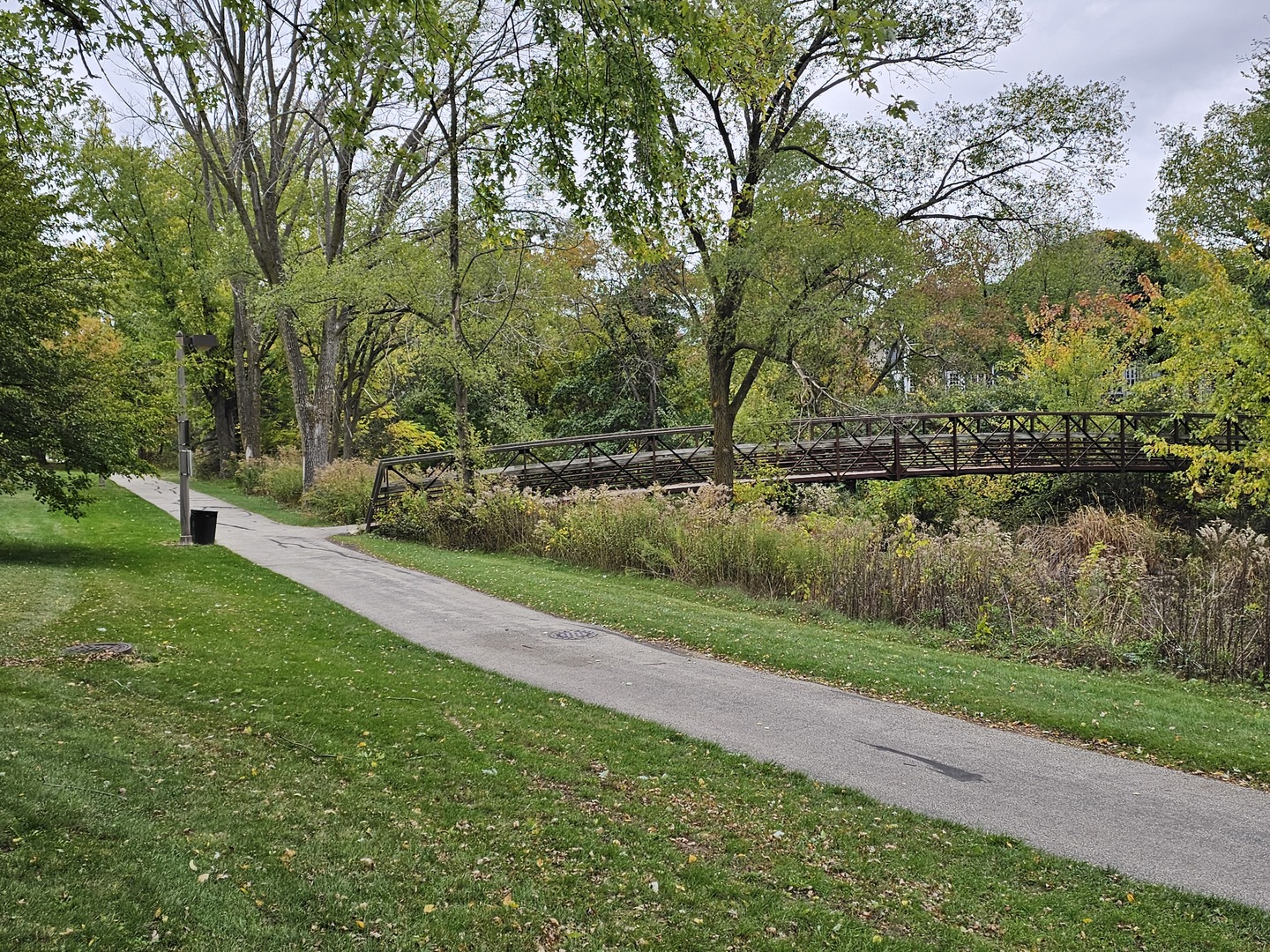 111 Midway Lane, Vernon Hills, IL 60061