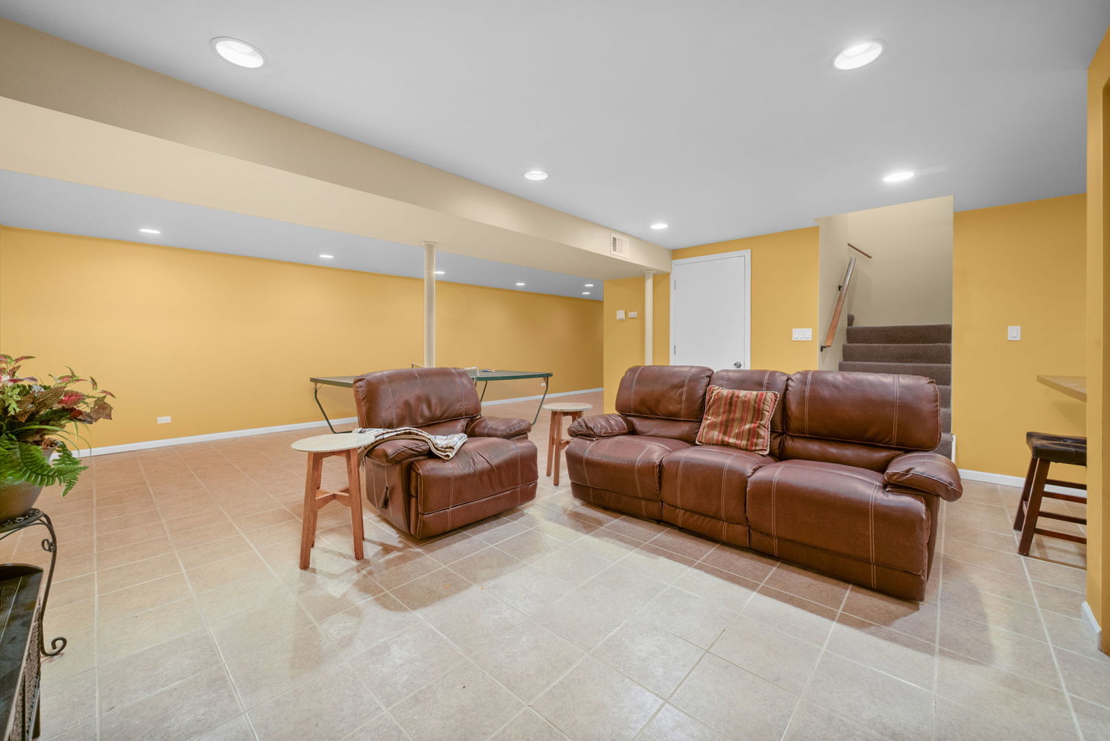 111 Midway Lane, Vernon Hills, IL 60061