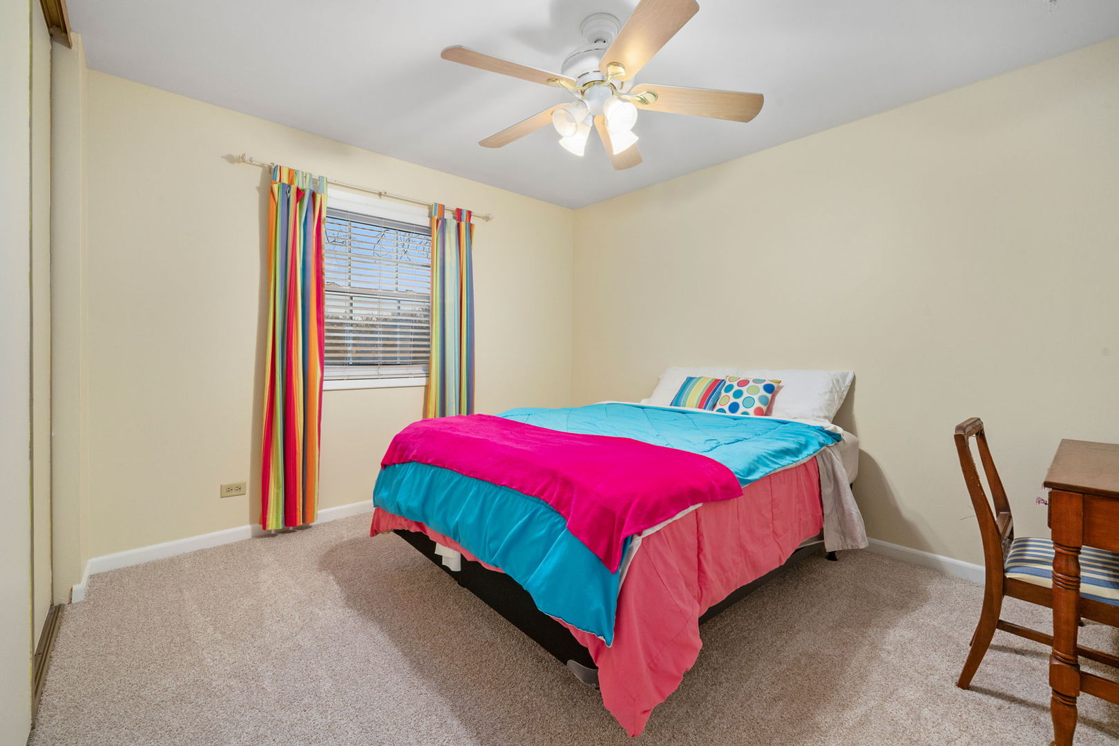 111 Midway Lane, Vernon Hills, IL 60061