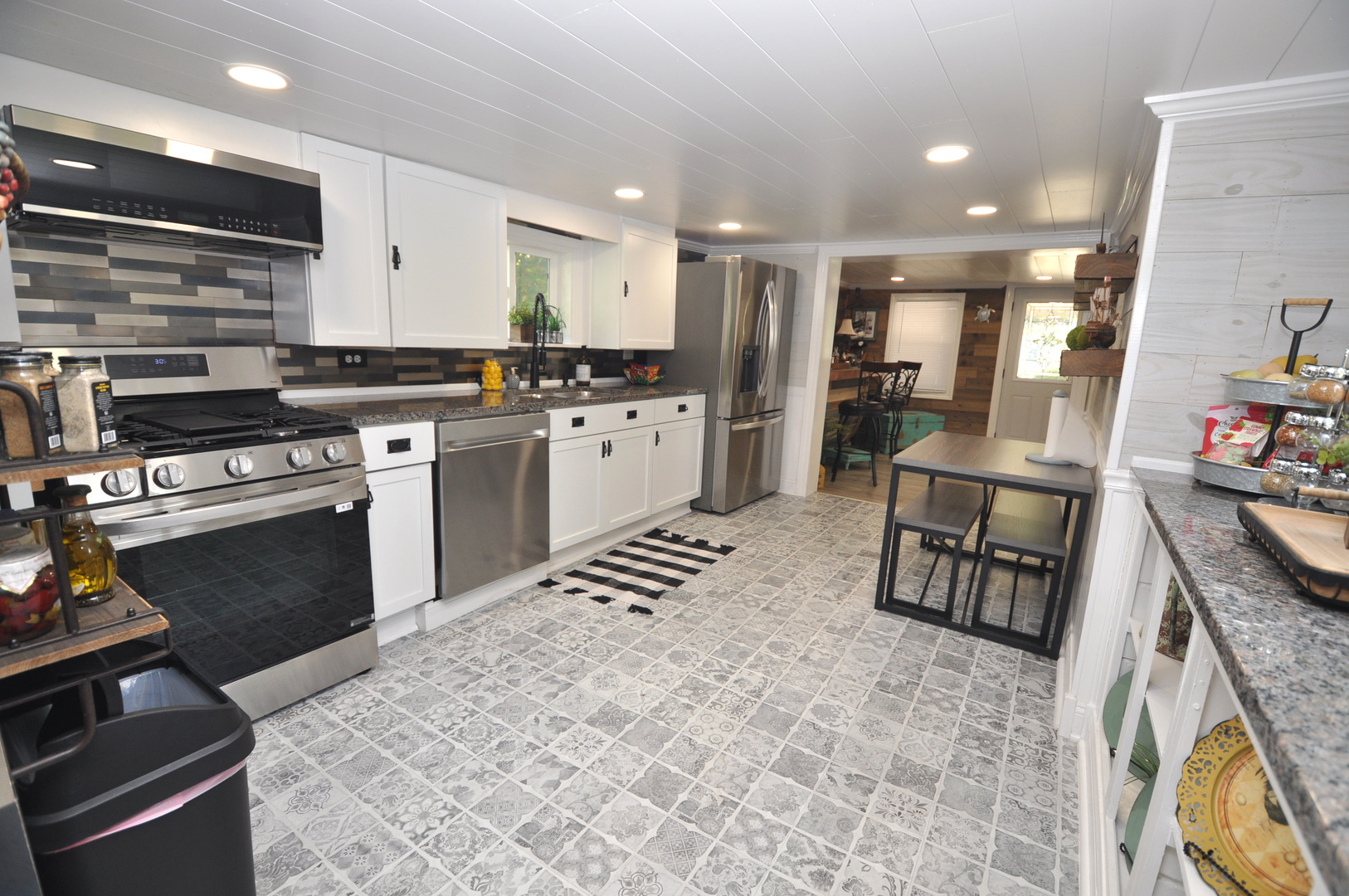 5724 Milwaukee Avenue, Richmond, IL 60071