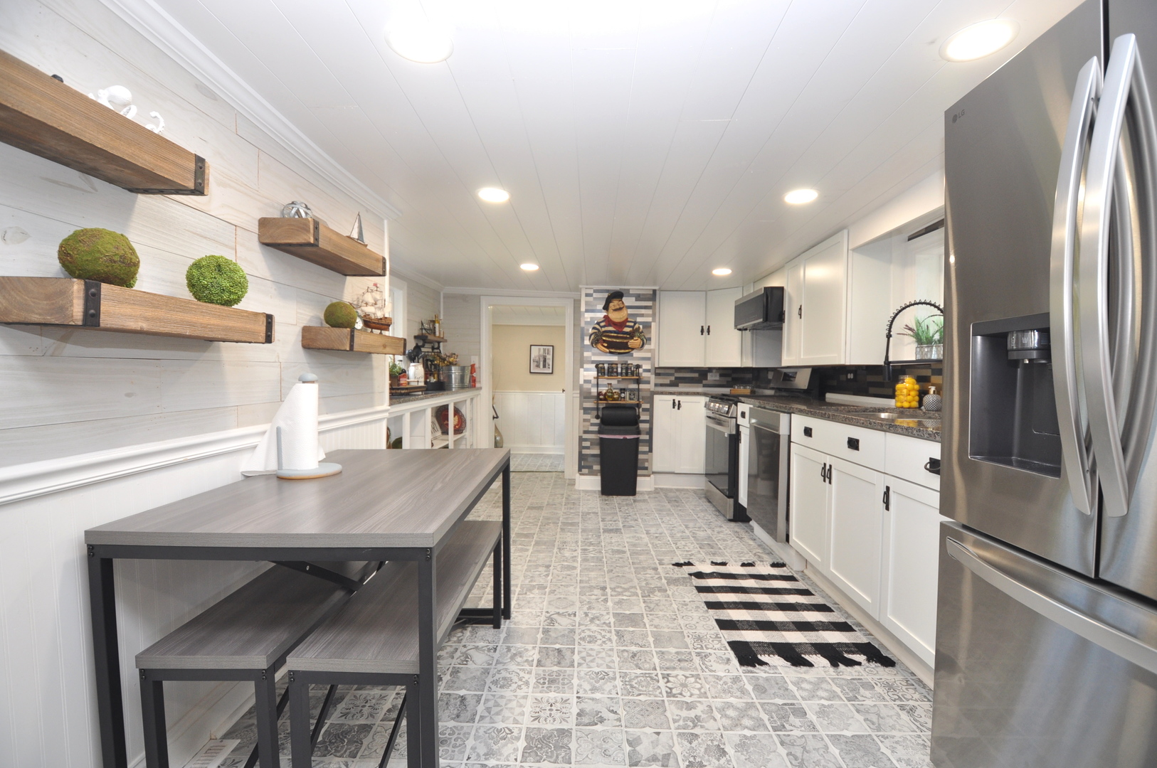 5724 Milwaukee Avenue, Richmond, IL 60071