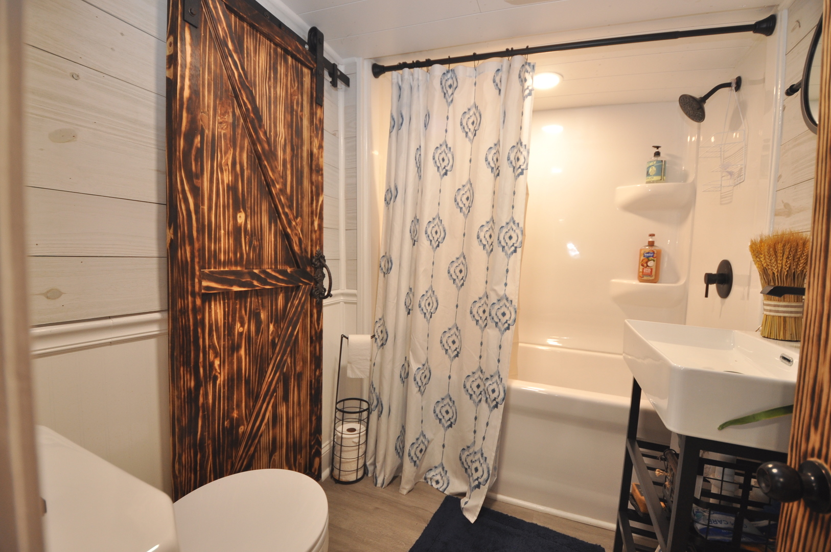 5724 Milwaukee Avenue, Richmond, IL 60071