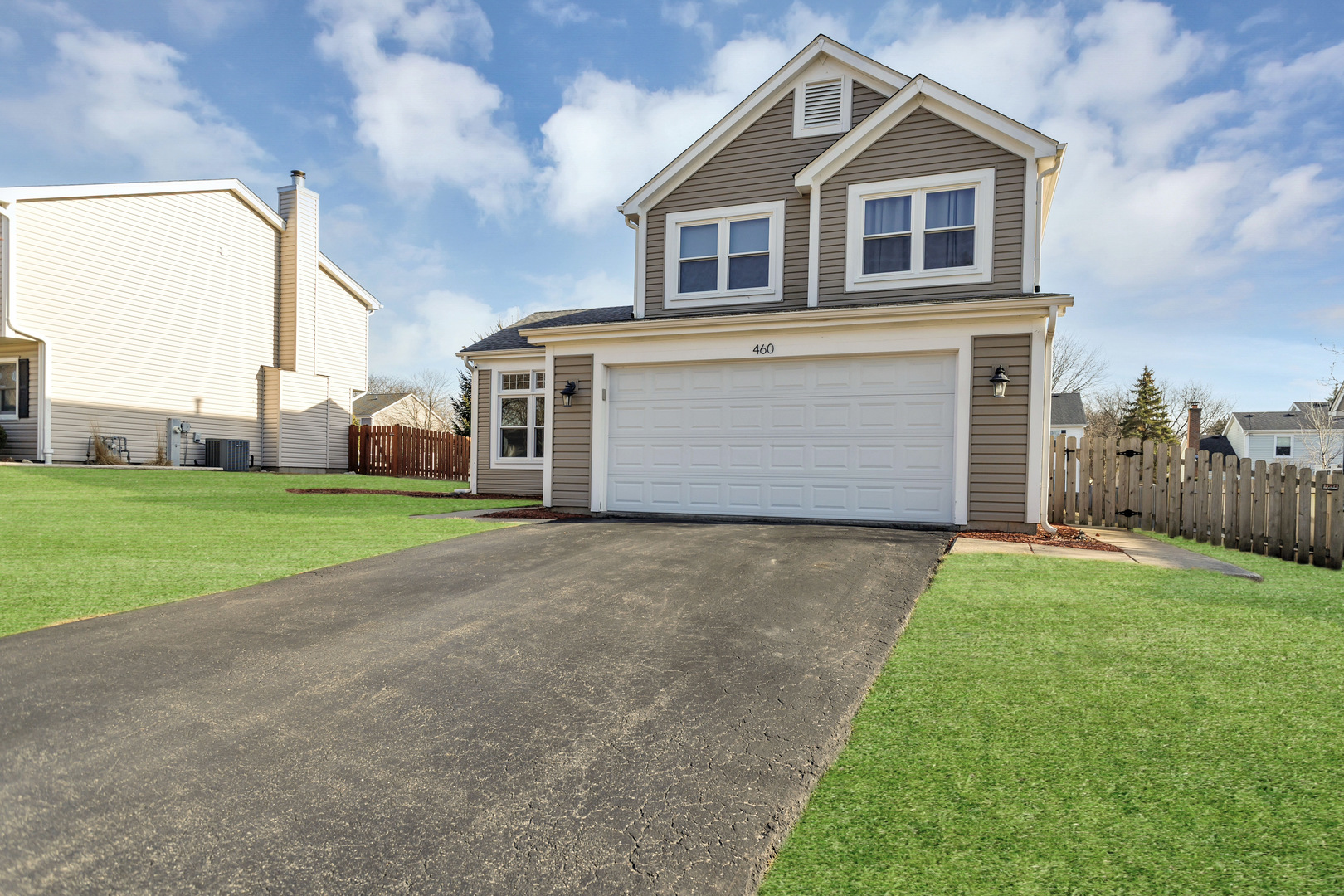 460 Hunters Way, Fox River Grove, IL 60021