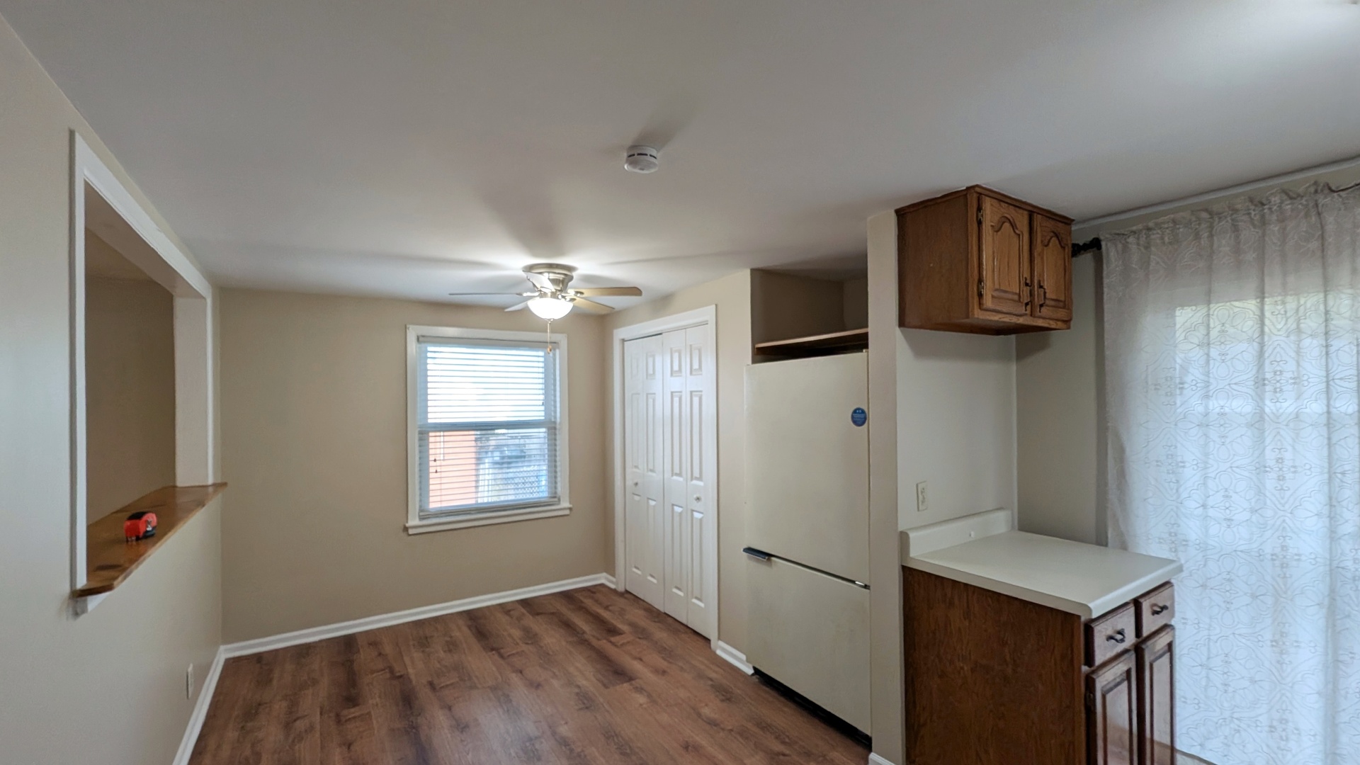 1710 N Raynor Avenue, Crest Hill, IL 60403