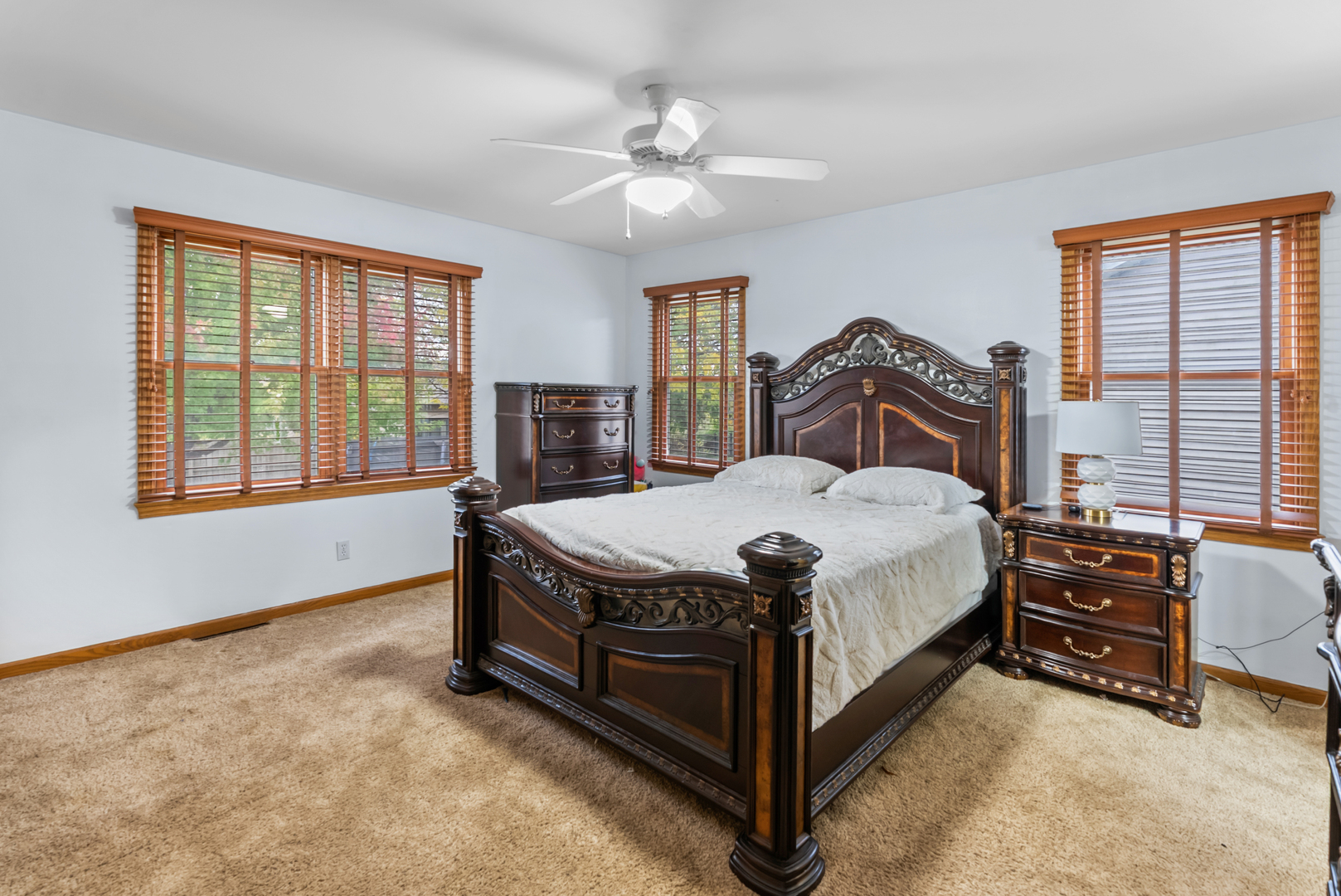 356 Ash Court, DeKalb, IL 60115