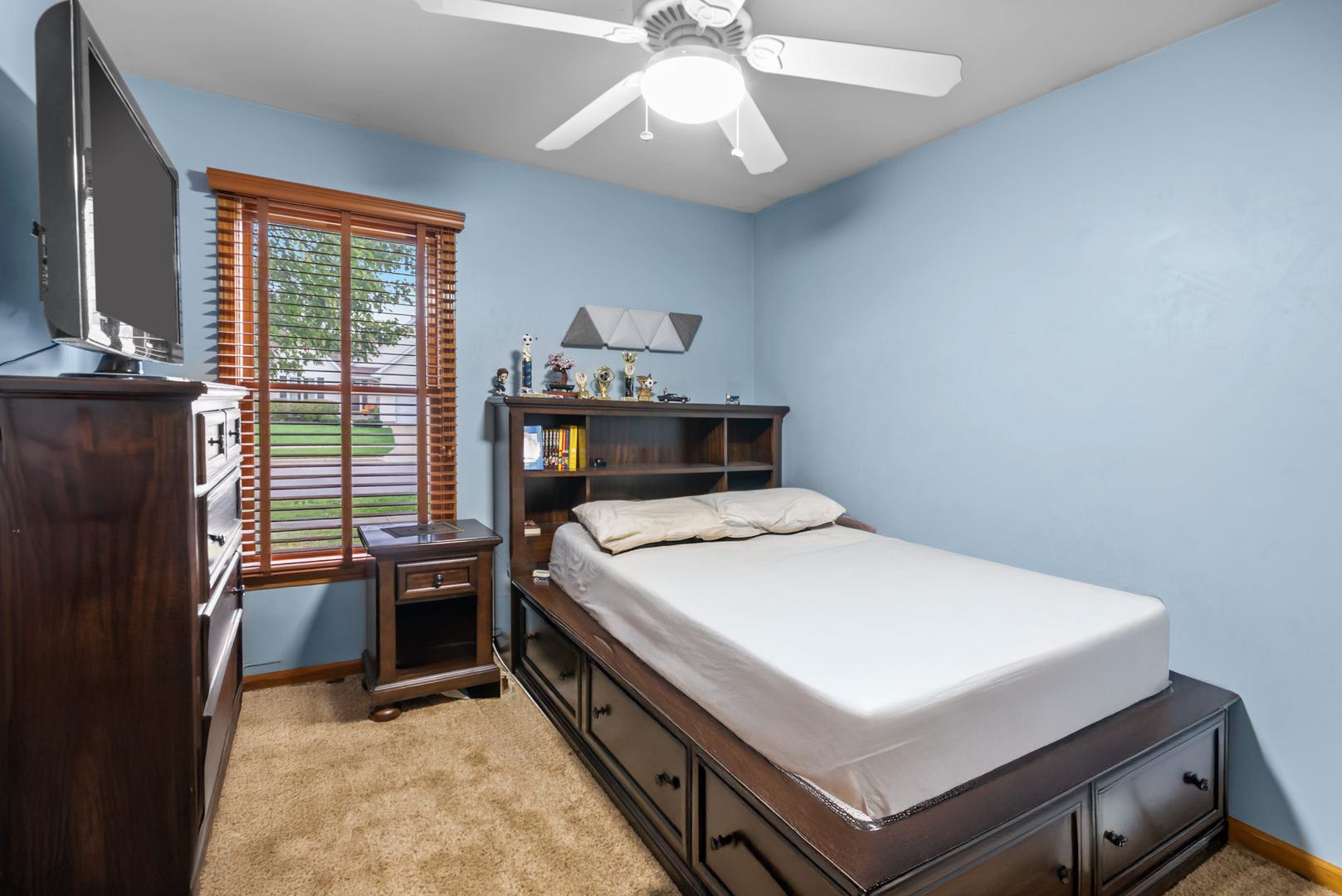 356 Ash Court, DeKalb, IL 60115